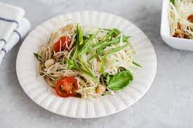 Learn The Easier Way To Make Som Tam A Fresh Papaya Thai Salad Recipe Papaya Salad Green Papaya Salad Asian Street Food