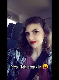 Queen Courtney's Instagram, Twitter & Facebook