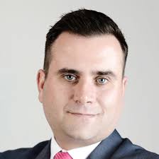 Faegre Baker Daniels' Chris Dolan earns MSPBJ Business of Pride award