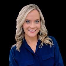 Summer Dale's Instagram, Twitter & Facebook