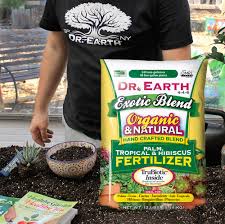 Earth fertilizer, especially the organic root zone blend for cactus and other succulents. Dr Earth Palm Tropical Hibiscus Organic Plant Food 4 4 6 Fertilizer 12 Lb Walmart Com Walmart Com
