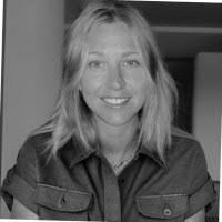 Hannah Davey Email & Phone Number