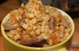 блюда из мяса рецепты с фото простые и вкусные Dlya Lyubitelej Prostyh No Ochen Vkusnyh Blyud Pikantnaya Perlovka S Myasom Luchshie Recepty Dlya Vas Poleznye Blyuda Eda Vkusnaya Eda