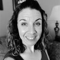 Melinda Halverson's Instagram, Twitter & Facebook