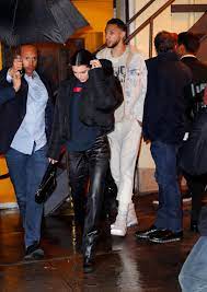 They are still on fine terms and have been in touch, a source told e! Kendall Jenner And Ben Simmons Had A Pda Moment In Nyc Kendall Jenner Confirms Ben Simmons Relationship