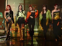 Musica de la categoria musicas kpop gratis, en la más alta calidad 192 kbps, este playlist de kpop online contiene resultados de búsqueda que fueron previamente. K Pop Group Itzy Are Ivy Park S Latest Muses Teen Vogue