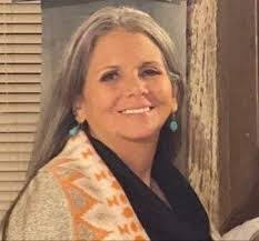 Vicki Rutledge's Instagram, Twitter & Facebook