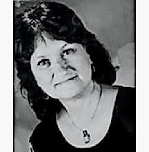 Maureen Warden's Instagram, Twitter & Facebook