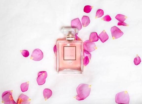 6 Parfum Cewek yang Cocok untuk Lebaran, Wangi Fresh | IDN Times