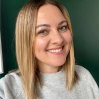 Rachel Whitton's Instagram, Twitter & Facebook