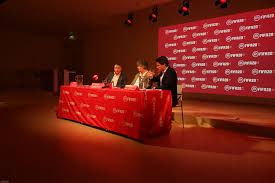 Op woensdag 25 september 2013 waren sportcommentator evert ten napel en voetbaltrainer youri mulder te gast in 'en dan nog even dit' van rtv oost. Fifa 20 Heeft Jeroen Grueter En Sierd De Vos Als Commentatoren