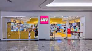 Developed by igb corporation, the complex was opened in 1999. Mohd Hafizee On Twitter This Famous Box Of Bricks Has Opened Its 1st Store Outside Klang Valley In Johor Bahru Lego Ground Floor North Court Entrance The Mall Mid Valley Southkey 80150