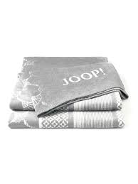Joop living mit neuer decken kollektion schoner wohnen. Joop Wohndecke Cornflower 150x200cm Grau