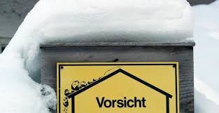 Der dicke dachdecker deckte das dicke dach. Schnee Von Solaranlage Nicht Mit Spitzem Gerat Raumen Weser Kurier Nachrichten Aus Bremen Und Niedersachsen
