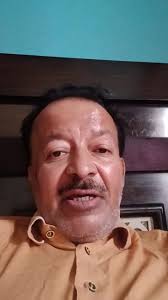 Mahve Giraft dekhiye,Guftugoo khushboo phhelaye Hai