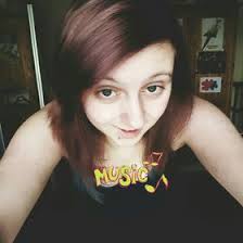 Vanessa Waller (emoxxz)