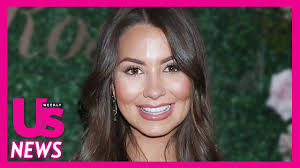 Bachelor's Kelley Flanagan Reacts To Peter Weber & Hannah Brown Hookup Drama