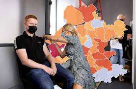 Altijd een perfect figuur in een outfit van olymp. J73eixwjsoj Nm