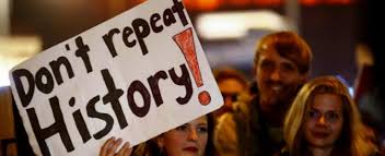 Image result for manifestazioni cortei comunista comunisti  1981 2021