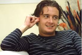 Si tratta di un monumento situato in fregio alla strada provinciale (sp.10) tra casalino e cameriano, luogo in cui 7 partigiani di casalino il 30 marzo 1945. Mentre Ridevamo Come Sciocchi Di Rocco Casalino Lui Si Faceva Beffe Di Noi Di Fulvio Abbate Il Riformista