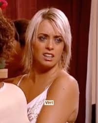 You know what today is, 🗣️ Flavor of Love Friday! Let's take it back to  when Hottie cooked a chicken that was not so hot. 😒🤣 Yea the dish gave  very much