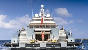 Jeff bezos has invested in his personal project dubbed as y721 and the luxurious yacht is under the founder and ceo of amazon has reportedly bought a $500 million yacht that apparently requires its. No Amazon Owner Jeff Bezos Didn T Buy The Yacht Flying Fox