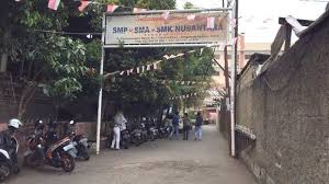 Dari tabel 5.2 menunjukan bahwa sebagian besar pelajar putri yang menggunakan lensa kontak di smk nusantara 1 ciputat adalah berusia 17 tahun sebanyak 28 orang (46,7 %). Aksi Bullying Siswa Smp Gegerkan Tangerang Selatan Tribunnews Com Mobile