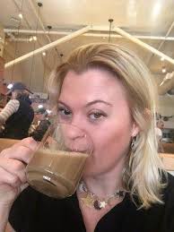 Danette Roberts, Carmel-by-the-Sea, CA 93921, US