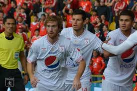 El lateral izquierdo chocoano que jugó la reciente temporada en atlético bucaramanga presentará exámenes médicos en las próximas horas. America De Cali 2019 Trikots Enthullt Nur Fussball