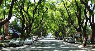 The barrio of palermo is to the southeast; Belgrano R El Planeta Urbano