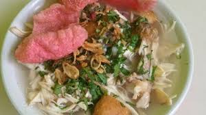 Nama warung yang terkenal ini adalah mie sop multatuli yang tak pernah sepi oleh pembeli. Warung Mie Sop Kampung Maknyus Medan Amplas Makanan Delivery Menu Grabfood Id