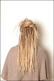Discussing tips for starting locs with fine hair or thinning hair. Die Besten 25 Dunne Dreads Ideen Auf Pinterest Blonde Einfache Frisuren Thin Dreads Blonde Dreads Beautiful Dreadlocks