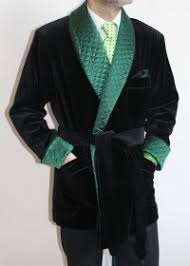 Voir cette épingle et d'autres images dans jacques likey par jacques normand. Veste D Interieur Classique Pour Homme En Velours De Coton Avec Contrastes En Soie Satin Matelassee Passepoil Doublure Entiere En Bemberg