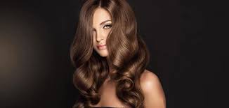 أخض عي شعرك لحمامات زيت وكريمات على شعرك لمدة أسبوع بعدها قومي بصبغه كي يحافظ على حيويته ينصحك الخبراء بوضع الصبغة على Hair Styles Long Hair Styles Beauty