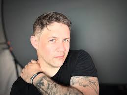 Here I go again, big week ahead culminating in knife combat training and  slamfest Love my little life 😊