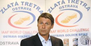 Z tribuny závod sledoval jan železný, největší legenda této disciplíny, který na oh posbíral tři zlaté a jednu stříbrnou medaili. Jan Zelezny