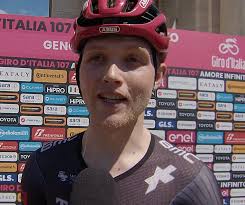 Michael Storer ends Giro d'Italia