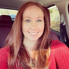 Shannon Corson's Instagram, Twitter & Facebook