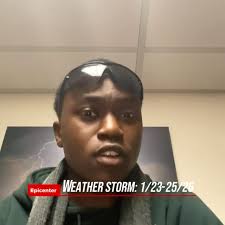 And the WACKY WEEKEND WEATHER begins in NE Ohio… 🌬️💨⛈️☔️❄️ @mix941radio  #AbruptlyAuthentic #Meteorologist #Cleveland #WickedWinds #HollieStrano