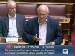 Αταλάντευτος, ανιδιοτελής, σεμνός, κομμουνιστής διανοούμενος. Pe8ane O Prwhn Boyleyths Kai Istoriko Stelexos Toy Kke Antwnhs Skyllakos Flash Gr