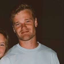 Andrew Poole's Instagram, Twitter & Facebook