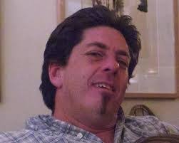 Elliott Pratt's Instagram, Twitter & Facebook