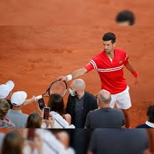 Novak djokovic began his season by taking part in serbia's national team in the atp cup. Novak Djokovic Gives French Open 2021 Winning Racquet To Boy For Coaching Him Right