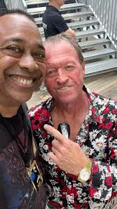 One of my favorite bass players and people Mr MARK KING !!!!! From level 42  @markkingofficial killin set !!!, @thechicorganization  @parkcitylivefestival @nilerodgers @atelierz1988 @daddarioandco ...