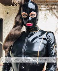ALTERPIC on X: Me #demask #annarose #latex #domina :-)  t.co8TS0GrwhoG  X