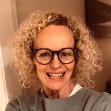 Anna Miskiewicz (@annaAmiskiewicz)