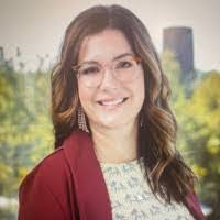 Laura Lasa's Instagram, Twitter & Facebook