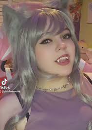 How to Dress Up As Willow Wolf