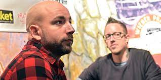 The band is composed of comedian and actor christopher seiler and film producer bernhard speer. Christopher Seiler Zieht Auf Facebook Metoo Ins Lacherliche In Die Augen Geschaut Traumatisiert Debatten Im Netz Derstandard At Web