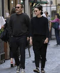Joaquin phoenix and rooney mara at the new york screening of amazon studios' you were never really here. Planetacine Joaquin Phoenix Y Rooney Mara Facebook